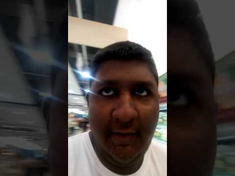 Maheswaran em câmara frigorífica