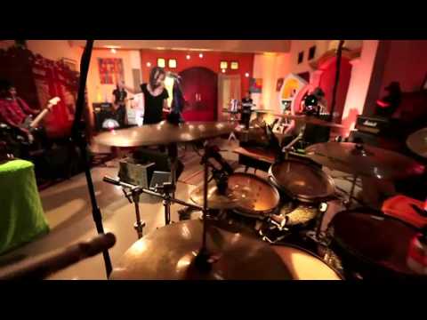 Free Download Mp3 Ipang Gak Ada Takutnya  dan kasetnya di Toko Terdekat Maupun di  iTunes atau Amazon secara legal Free Download Mp3 Ipang Gak Ada Takutnya