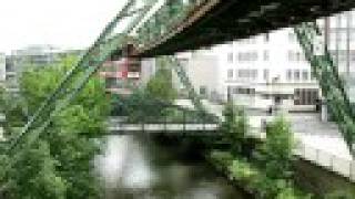 preview picture of video 'Wuppertal Schwebebahn'