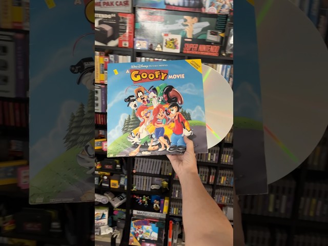 Vídeo relacionado con Mujer Para el registro Compro Laserdiscs Awesome Laserdisc Collectors Camiseta Cuello V