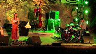 Natalia Doco - Freezing (In the Sun)