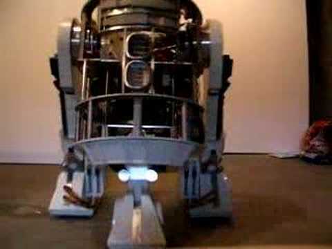 Cory's R2-D2 doing the infamous 2-3-2 transition