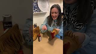 how to dye some old suede boots ♥️#shoedying #upcycling #repurposedfashion #mumsontiktok