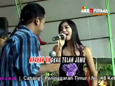 Acha Kumala feat Romli - Menunggu 2 "PANTURA Live Kandang Mas Kudus 2009"