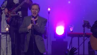 "Here Waiting" from Covenant Worship (OFFICIAL PERFORMANCE VIDEO)