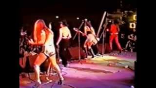 Runaways - Japan (1977 - Full Concert HD)(DHV 2011)