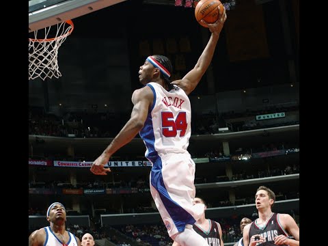 Chris Wilcox (Rookie) - Grizzlies at Clippers - 3/30/03