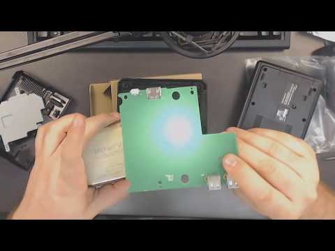 Sega Mega Drive Mini - Teardown and Display Only Model Comparison