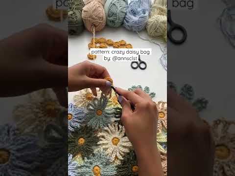#shorts #wip #crochet #crocheting #flowers #crochetbag #handmade #tejer  #diy