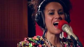 La Yegros "Dejate Llevar" #Sous les Jupes de Fip