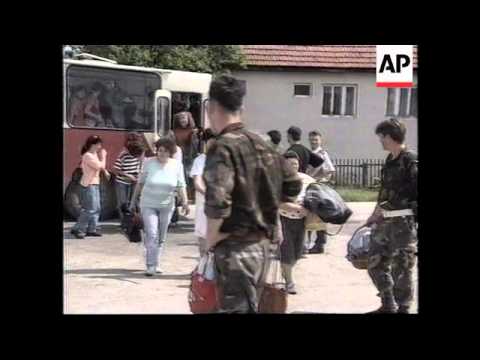 BOSNIA: TURBE: CROATS AND MUSLIMS EXPELLED BY SERB FORCES