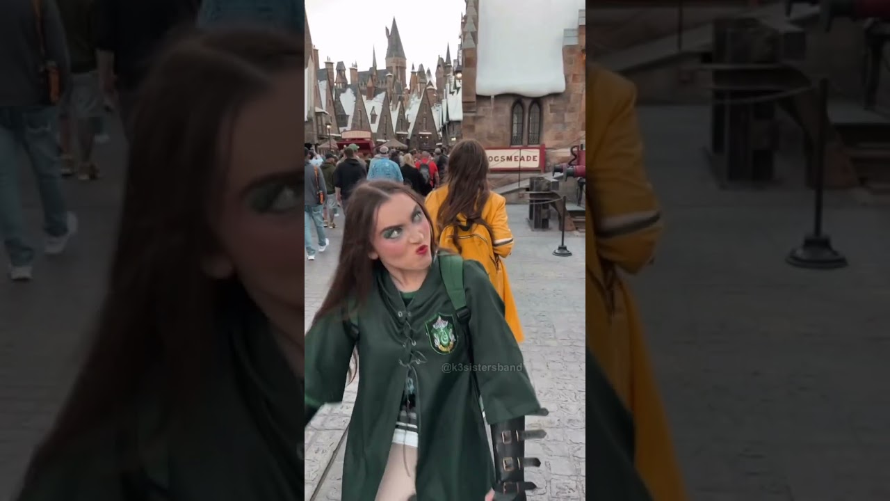 Slytherin VS Hufflepuff at Hogwarts 😳 K3 Sisters #shorts #harrypotter