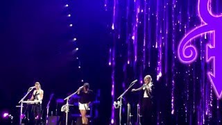 Dixie Chicks Manchester UK - Singing - Nothing Compares to You - in memory of Prince 30/4/2016