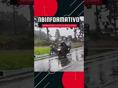 Acidente entre dois veículos deixa três pessoas feridas em Paulo Frontin.
