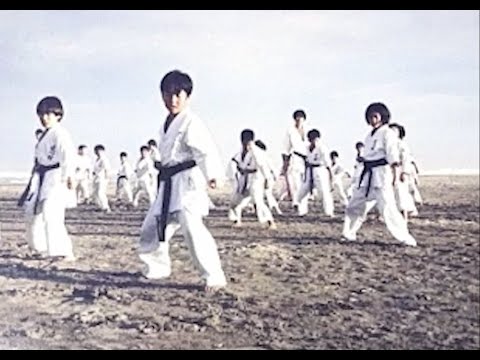 人間社会学科 【空手の神髄とは何か】空手道場 ”建心館”の歴史と経営者の人生