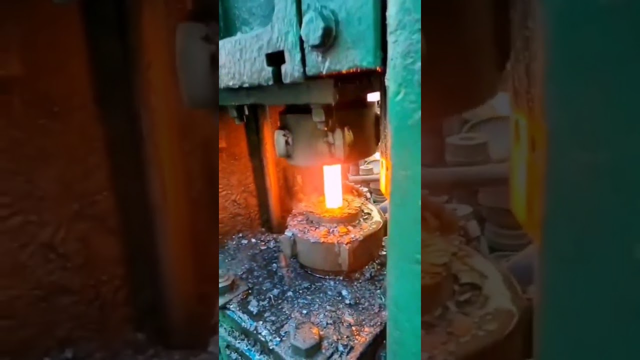 Forjamento a Quente #metalurgia #forjamento