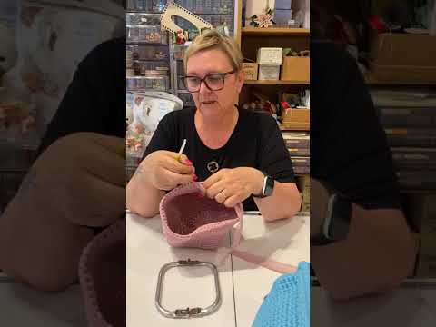 Scuola di uncinetto con le Fiocchette - 24° lezione - Clutch