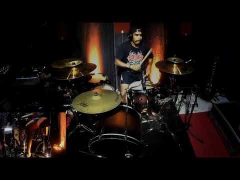 Muzika DARKNESS husi banda \ RAN SANTO /