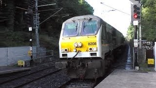 preview picture of video 'NIR 201 Class Locomotive (8208) + Enterprise Train (9004) - Harmonstown, Dublin'