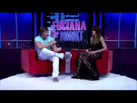 Luciana By Night: Theo Becker topa tudo no sofá com Gimenez
