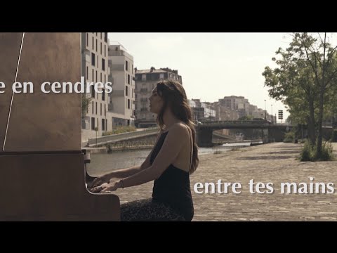 Alma - La chute est lente (Lyrics video)