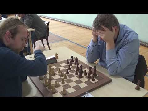 Who has compensation? | Alexei Shirov plays rapid chess