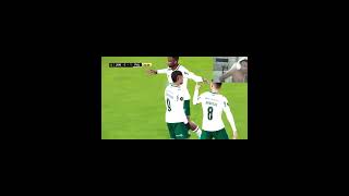 NÃO TEM UM 9 MELHOR QUE ESSE  CARA AI ! #futebol #moments #viral