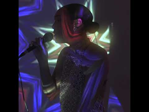 Raw Sessions - Cali Love