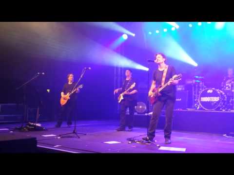 One Of Us (teilweise deutsch) / Time After Time - The Hooters