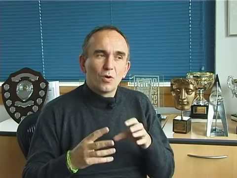 Gamepro 08/2003 - Fable Molyneux Interview