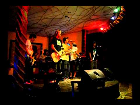 3 little ibons - kosmikan at si kasamang critch