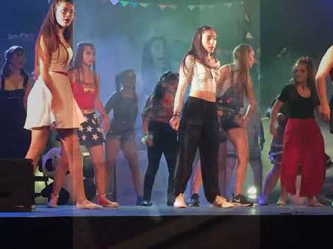 "You and I" por Avril Sebé