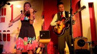 Hot Club Of Cowtown - Emily (London 100 Club, 16th May 2010)