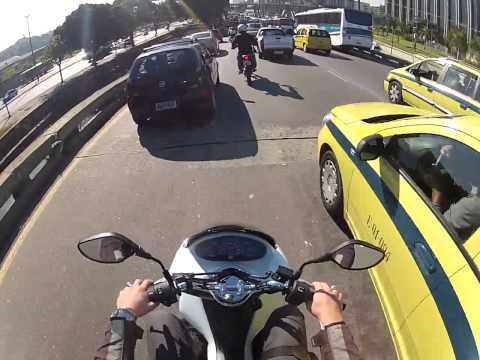 Honda pcx 150 - Testando a moto no trânsito do RJ