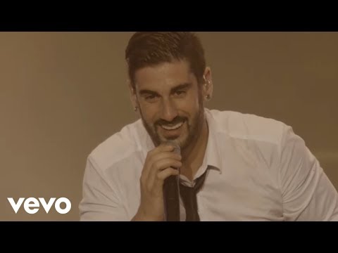 Videoclip de Canción de amor caducada (En Directo) — Melendi