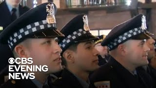 Chicago police recruits Marines amid officer shortage