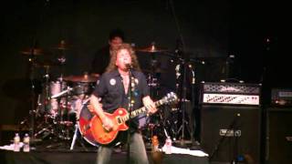 Y&T - On with the Show