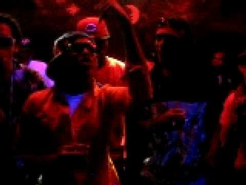 Neto Sorpresa y Elemento 28 en Dkla