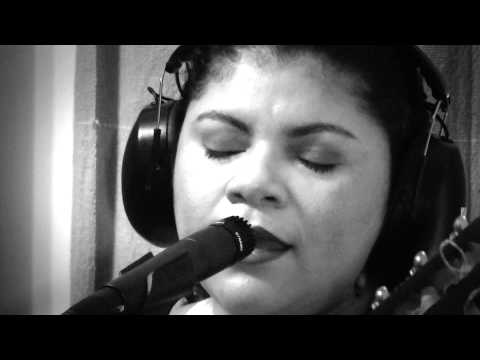 DosolTV Sessions #21: Khrystal (RN)