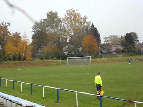 LKS 99 Pruchna - Kuźnia Ustroń 29.10.2011 Fragment meczu