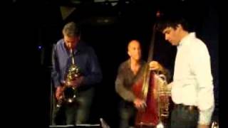 Night at the turntable(de Gerry Mulligan)-Westalk Quartet.mp4