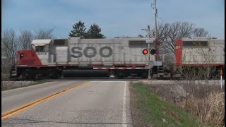preview picture of video 'Soo Line Stack Train'