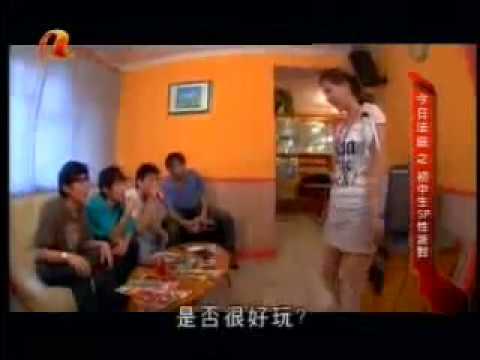 中學女生 邀玩5P