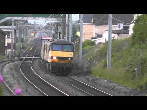 90048/90049 4m11 Coatbridge - Crewe liner 10th July 2013