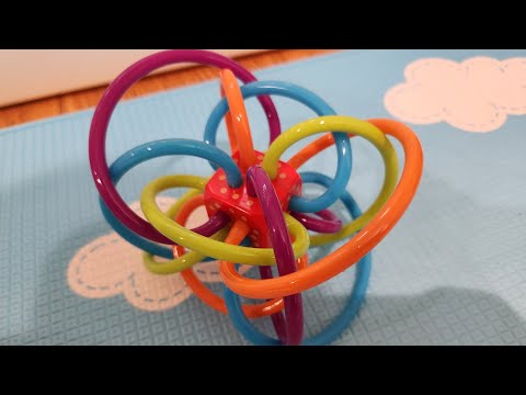 Manhattan Toy Winkel Rattle & Sensory Teether Toy  Review 曼哈顿球 小月龄玩具 #babytoys #babyteether