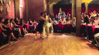 Paola Sanz y Facundo de la Cruz en la Piccola Milonga. Tango