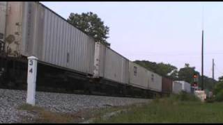 preview picture of video 'CSX Q142 Intermodal Train at Acworth, GA'