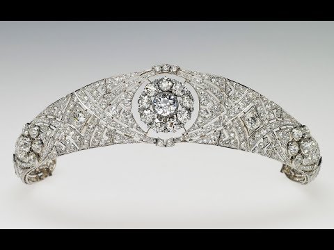 All the Royal Family's Most Gorgeous Tiaras