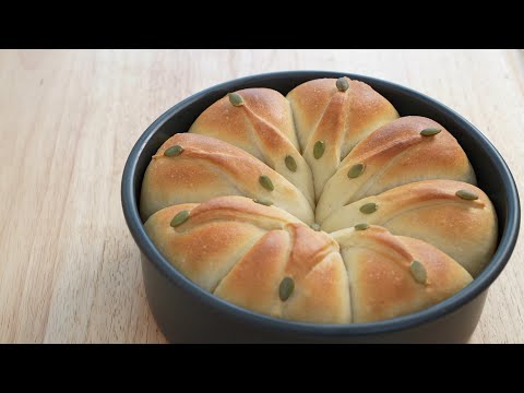 Banana Crown Bread|Apron