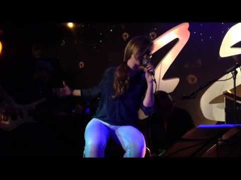 Tê4 "um contra o outro"